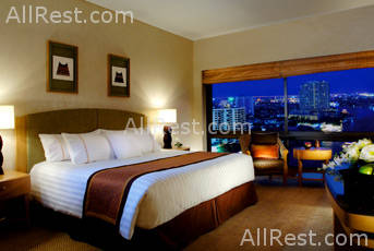 Royal Orchid Sheraton Hotel 11